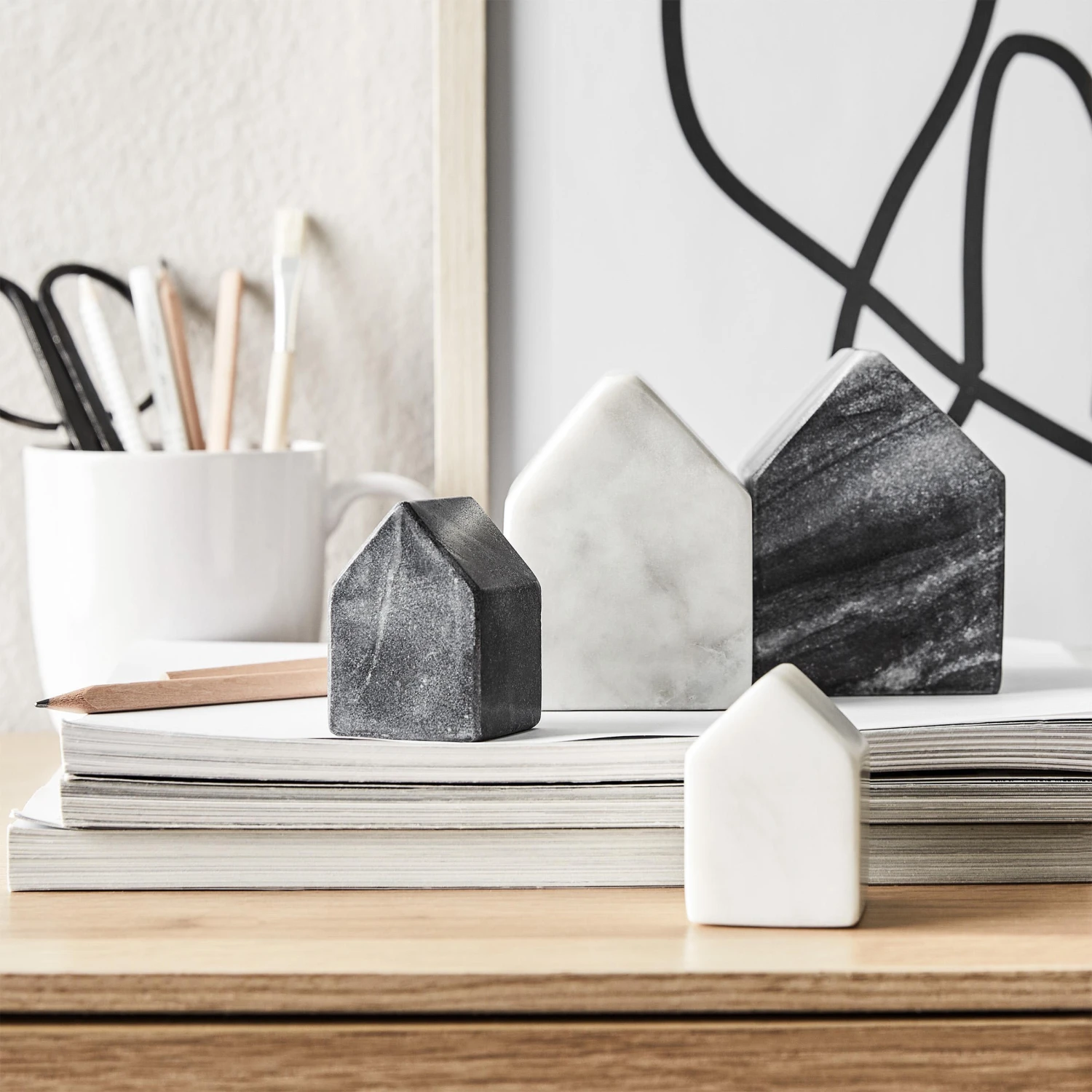 Deko-Haus L 5 x H 8cm BLOCKHOUSE in Grau Deko-Haus L 5 X H 8cm BLOCKHOUSE In Grau -Butlers Geschäft butlers deko haus l 5 x h 8cm blockhouse in grau 1