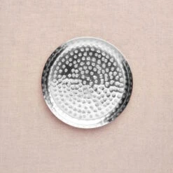 Deko-Teller Gehämmert Ø28cm ORIENTAL LOUNGE In Silber 4 Deko-Teller Gehämmert Ø28cm ORIENTAL LOUNGE In Silber -Butlers Geschäft butlers deko teller gehammert o28cm oriental lounge in silber 2