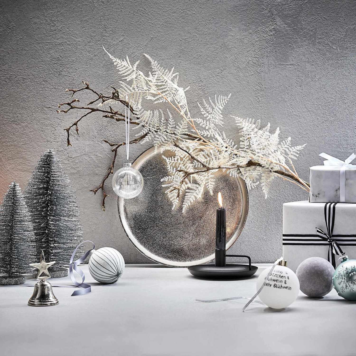 Deko-Teller Ø34cm BANQUET in Silber Deko-Teller Ø34cm BANQUET In Silber -Butlers Geschäft butlers deko teller o34cm banquet in silber 1