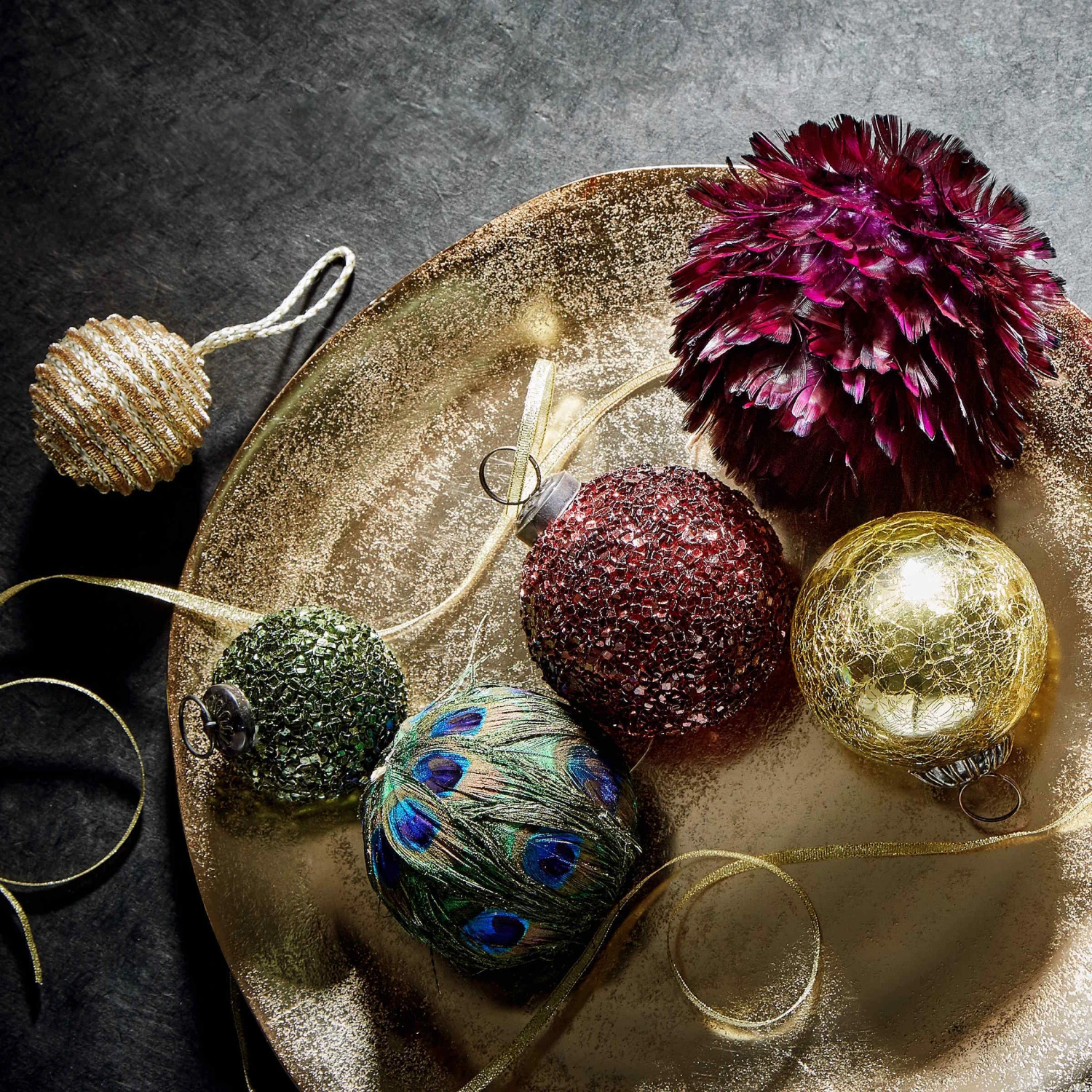 Deko-Teller organisch Ø32cm BANQUET in Bronze Deko-Teller Organisch Ø32cm BANQUET In Bronze -Butlers Geschäft butlers deko teller organisch o32cm banquet in bronze 1