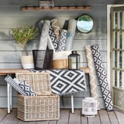 In- & Outdoor-Teppich Ethno/Rauten L 200 X B 150cm COLOUR CLASH In Schwarz-Weiß 7 In- & Outdoor-Teppich Ethno/Rauten L 200 X B 150cm COLOUR CLASH In Schwarz-Weiß -Butlers Geschäft butlers in and outdoor teppich ethno rauten l 200 x b 150cm colour clash in schwarz weiss 5