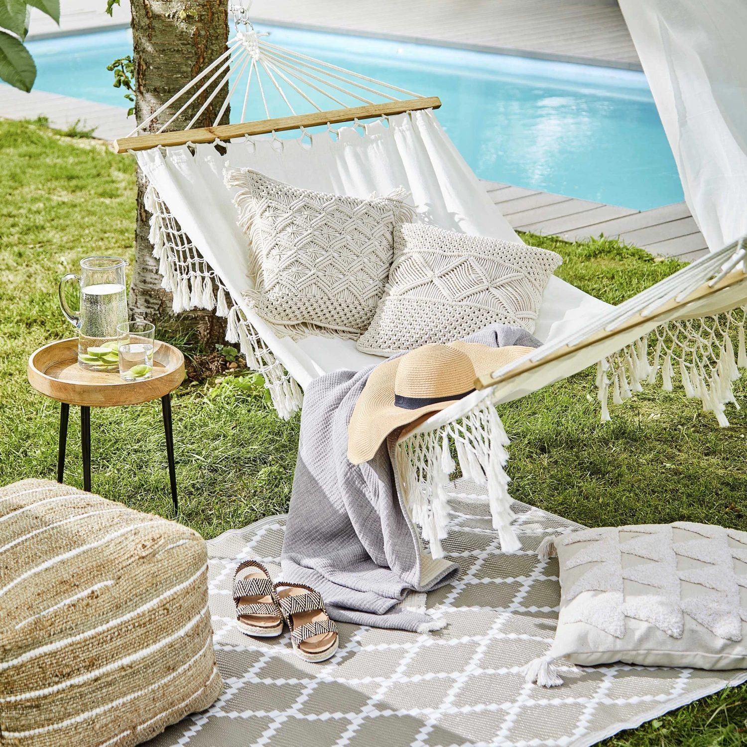 Kissen ZickZack L 45 x B 45cm MACRAMÉ in Creme Kissen ZickZack L 45 X B 45cm MACRAMÉ In Creme -Butlers Geschäft butlers kissen zickzack l 45 x b 45cm macrame in creme 1