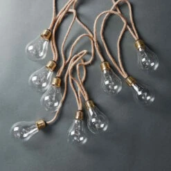 LED-Lichterkette 10 Lichter Mit Naturseil & USB-Batteriefach BULB LIGHTS In Natur 6 LED-Lichterkette 10 Lichter Mit Naturseil & USB-Batteriefach BULB LIGHTS In Natur -Butlers Geschäft butlers led lichterkette 10 lichter mit naturseil and usb batteriefach bulb lights in natur 4