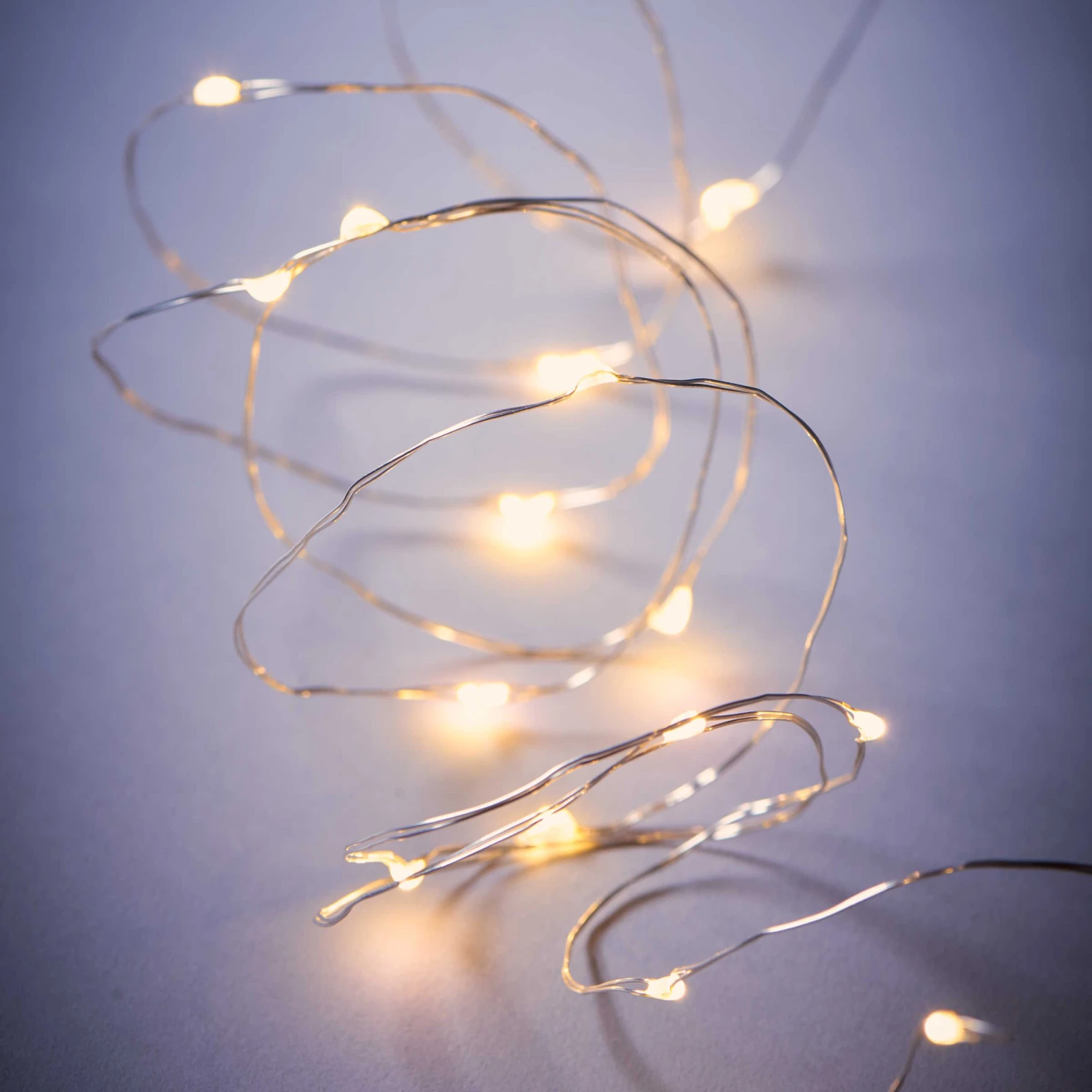 LED Lichterkette 20 Lichter mit USB-Batteriefach TWINE LIGHTS in Transparent LED Lichterkette 20 Lichter Mit USB-Batteriefach TWINE LIGHTS In Transparent -Butlers Geschäft butlers led lichterkette 20 lichter mit usb batteriefach twine lights in transparent 1
