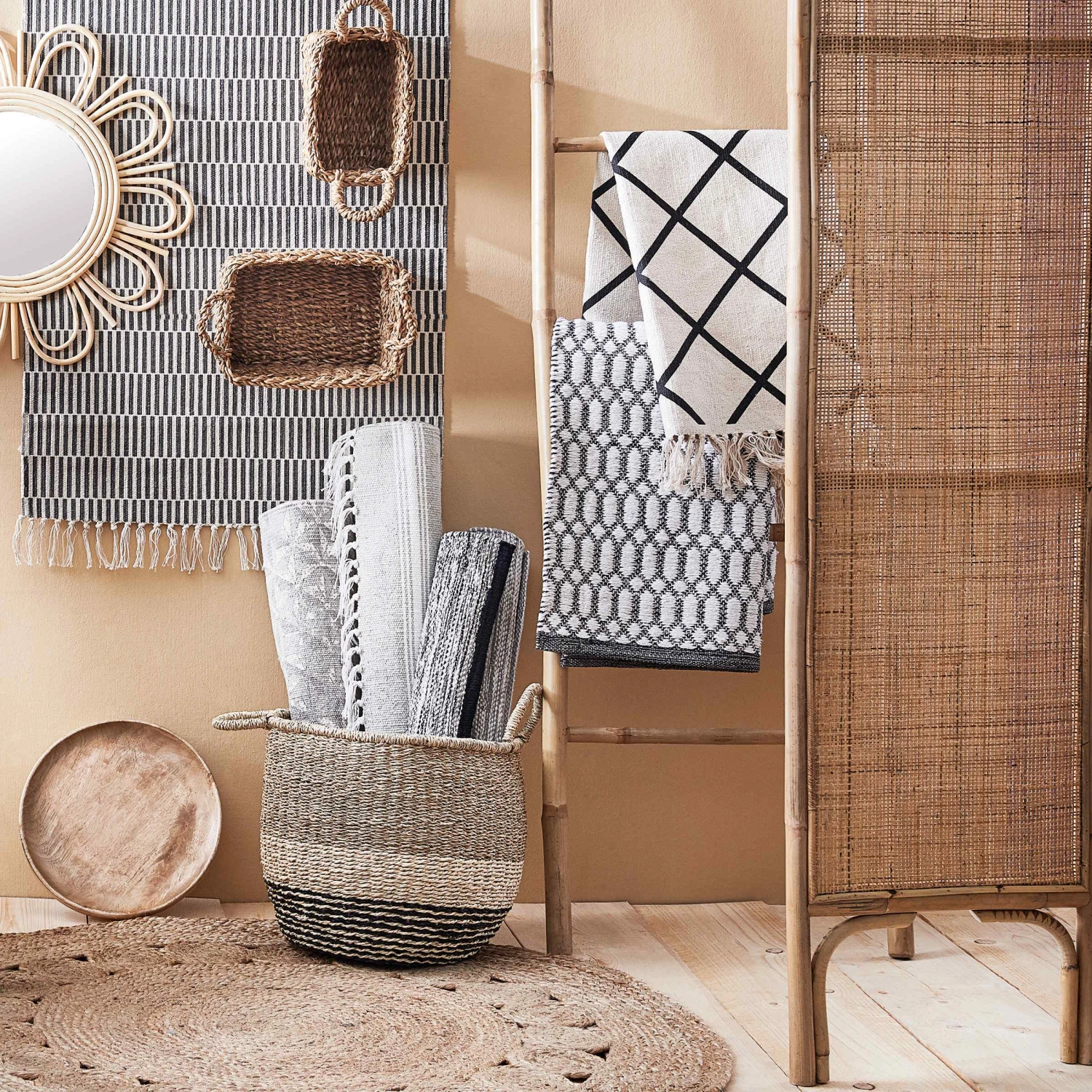 Paravent aus Rattan L 120 x H 180cm BOHO LOUNGE in Natur Paravent Aus Rattan L 120 X H 180cm BOHO LOUNGE In Natur -Butlers Geschäft butlers paravent aus rattan l 120 x h 180cm boho lounge in natur 11