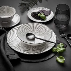 Schale Eckig 50ml DIM SUM In Schwarz-Weiß -Butlers Geschäft butlers schale eckig 50ml dim sum in schwarz weiss 6