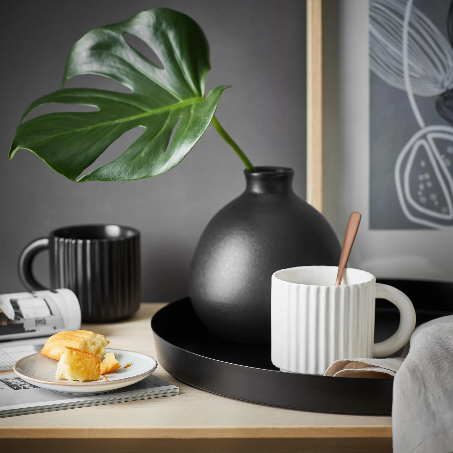 Vase Höhe 16cm MIO in Schwarz Vase Höhe 16cm MIO In Schwarz -Butlers Geschäft butlers vase hohe 16cm mio in schwarz 1