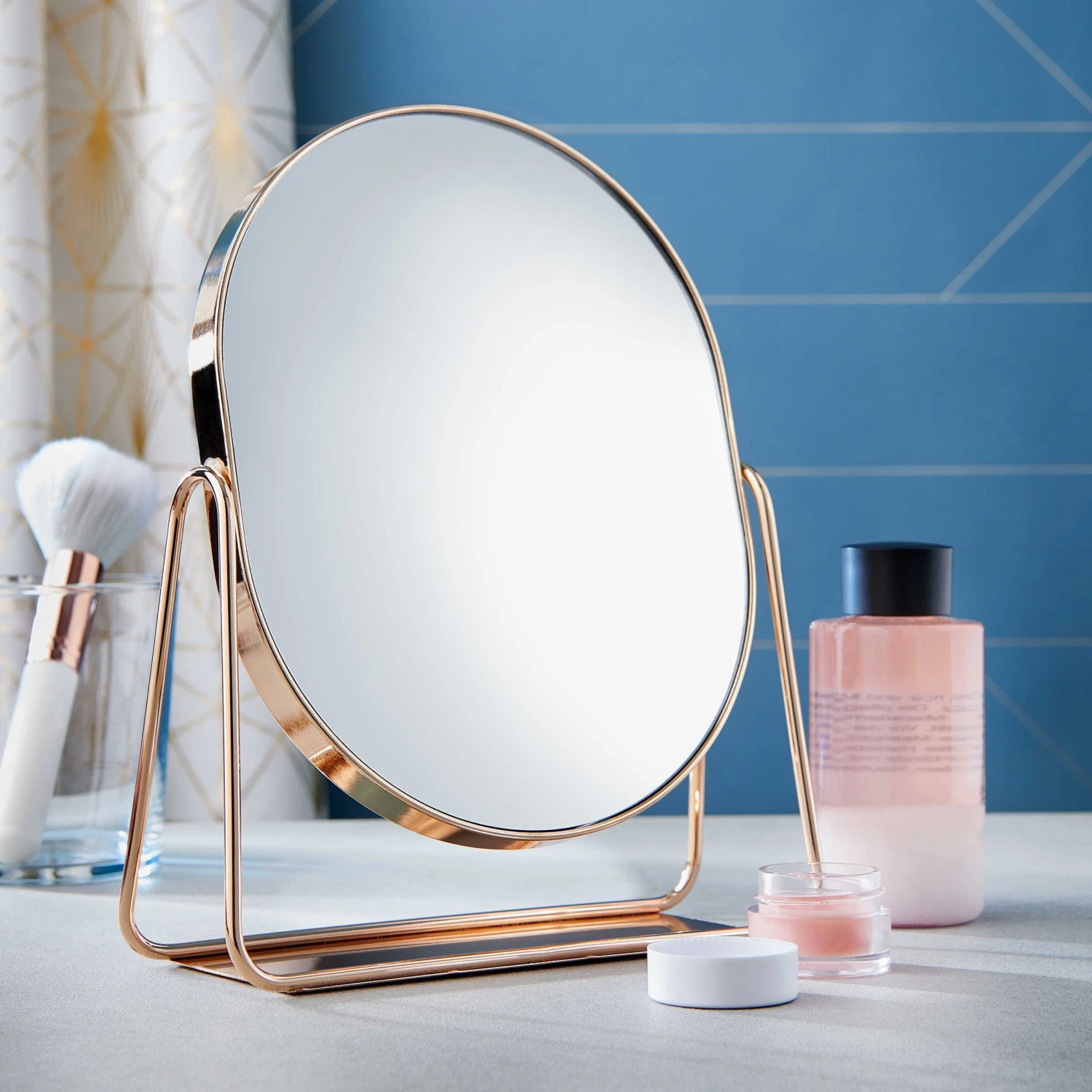 Vergrößerungsspiegel Höhe 22cm GLORIA in Roségold Vergrößerungsspiegel Höhe 22cm GLORIA In Roségold -Butlers Geschäft butlers vergrosserungsspiegel hohe 22cm gloria in rosegold 1